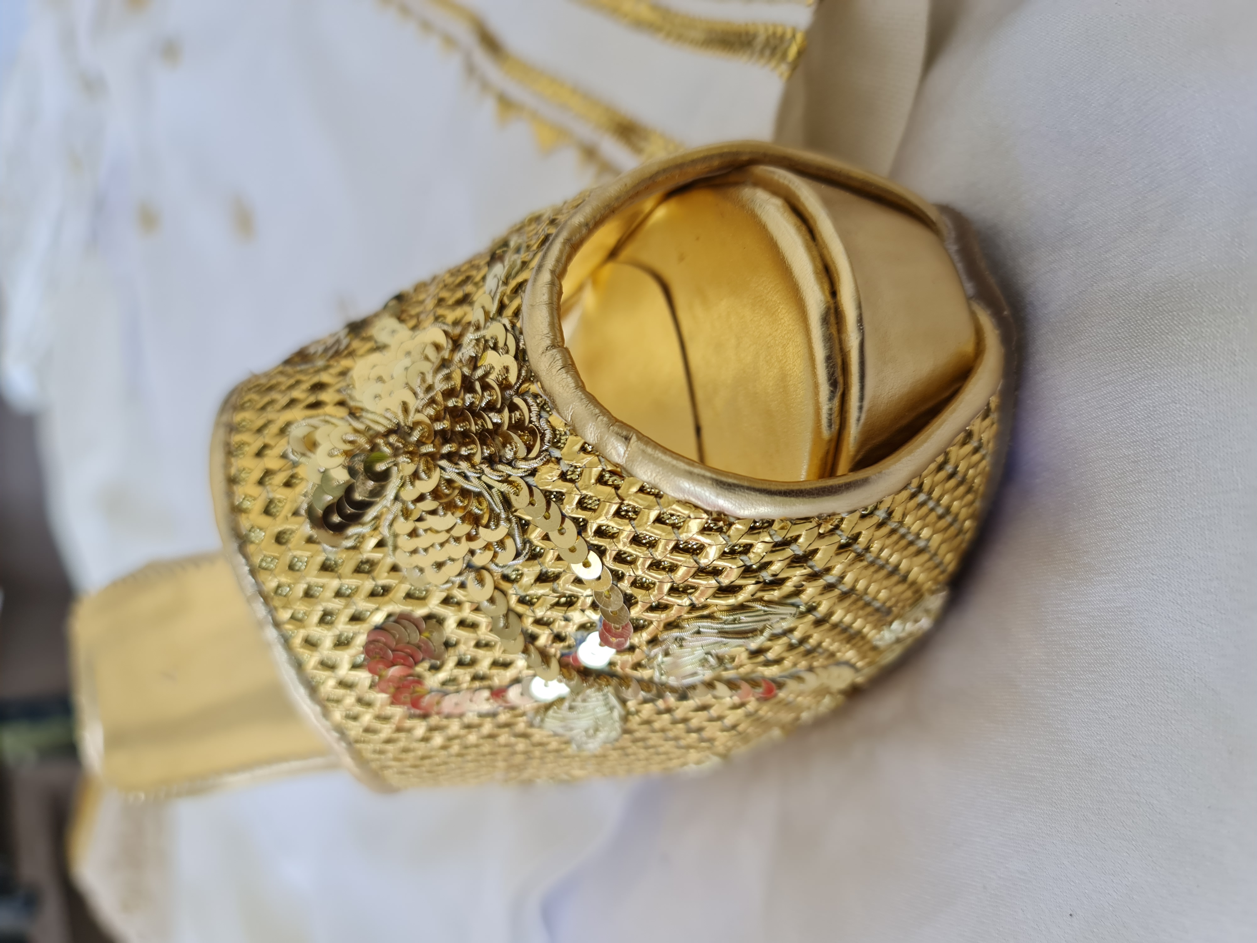 hand made صناعة يدوية